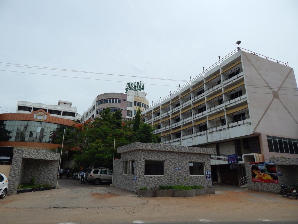 Femina Hotel Tiruchirappalli Exterior foto